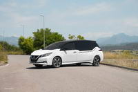 foto: Nissan Leaf Coche Funebre_05.jpg