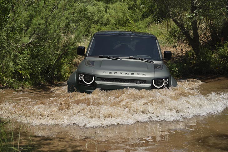 Land Rover Defender OCTA: el más extremo